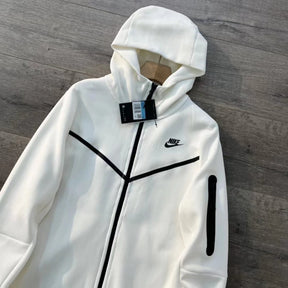 Tech Fleece Nike “Triple White" (Parte De Cima)