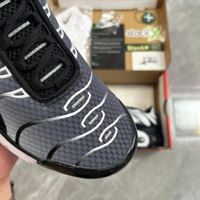 Air Max Plus TN Black Metallic