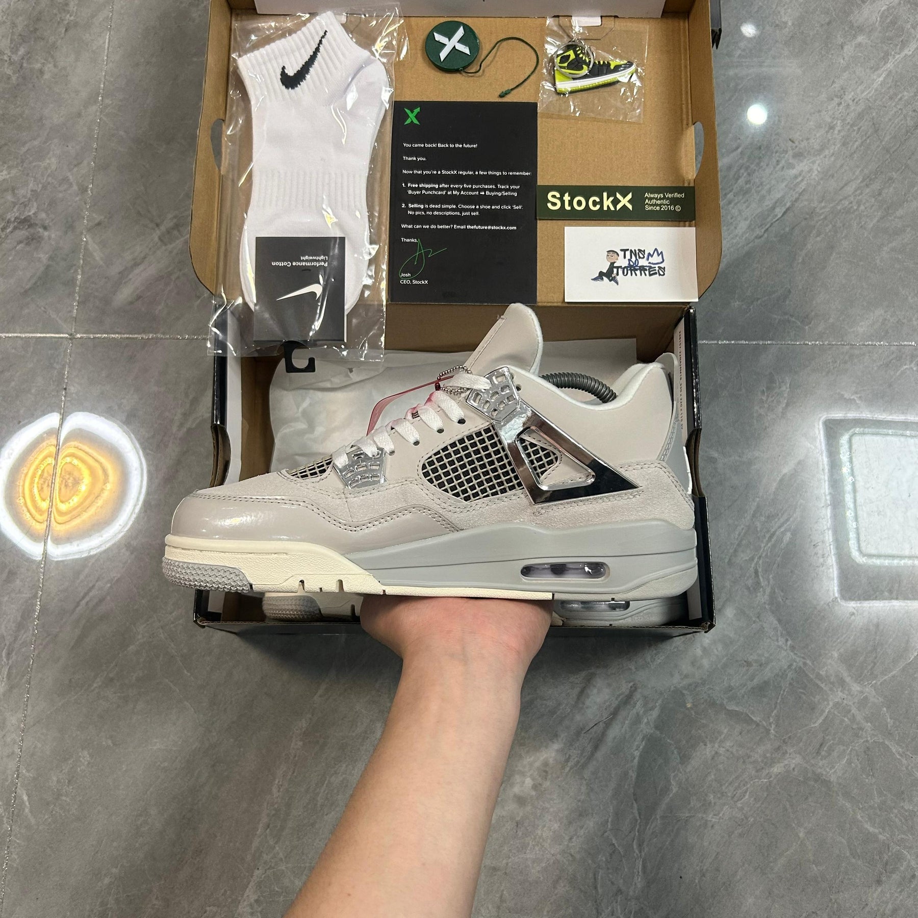 Nike Air Jordan 4 Retro 'Frozen Moments'