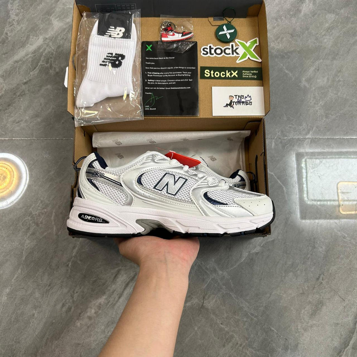 New Balance 530 White Silver Navy